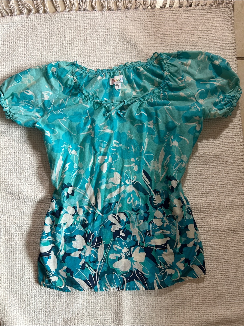 Peaches Uniforms Teal Floral Puff-Sleeve Blouse